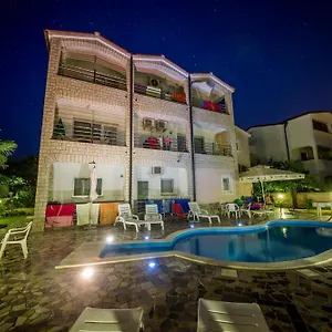 Baldi -apartmani Danny Appartamento